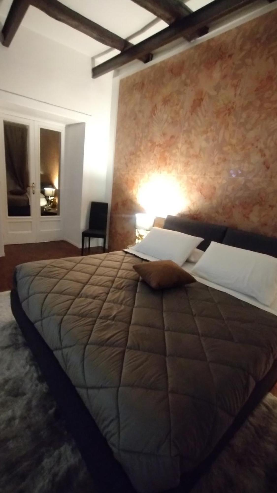 Plebiscito Suite Apartment Napoli Eksteriør bilde